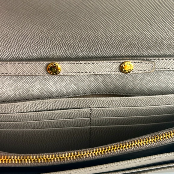 Authentic Prada Saffiano Wallet on Chain - Picture 11 of 11
